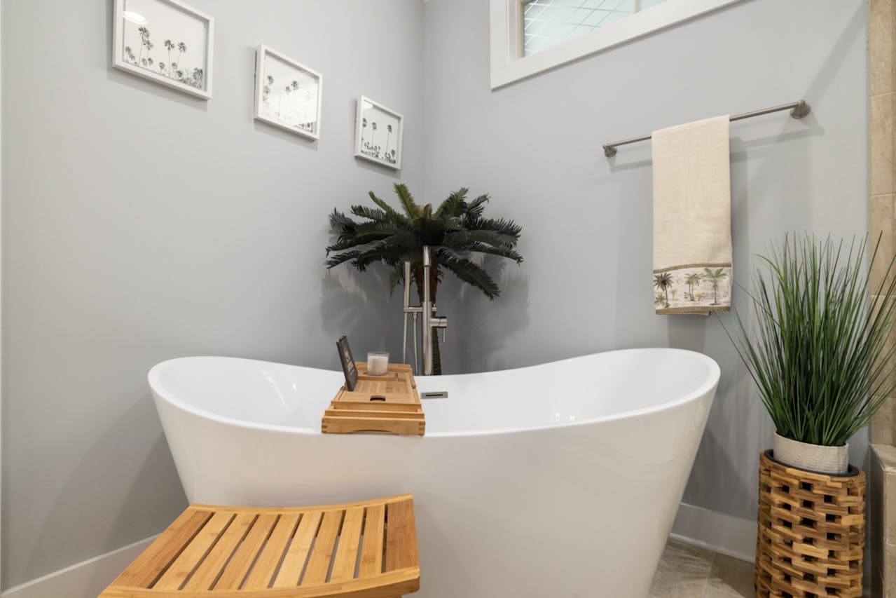 Best Alcove Tub for 2024